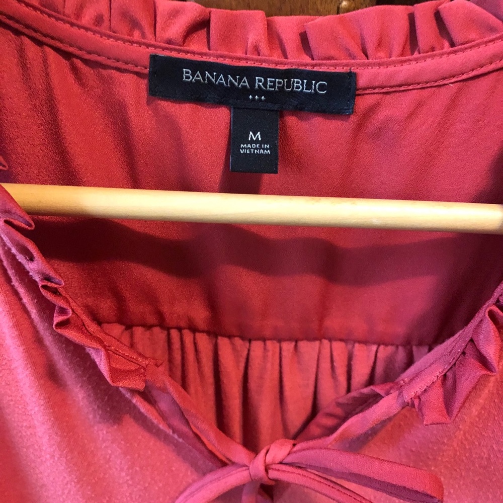 Banana Republic | Coral Orange Sleeveless Blouse M Tie Front Ruffles